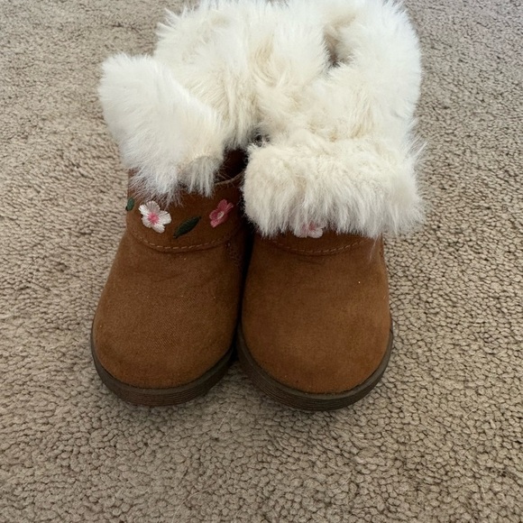 Girls MIA boots 2c - Picture 2 of 4